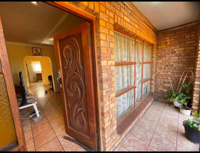 3 BEDROOM HOUSE FOR SALE IN SOSHANGUVE L